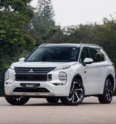 MITSUBISHI OUTLANDER 2.4 PHEV SIGNATURE S-AWC DHT